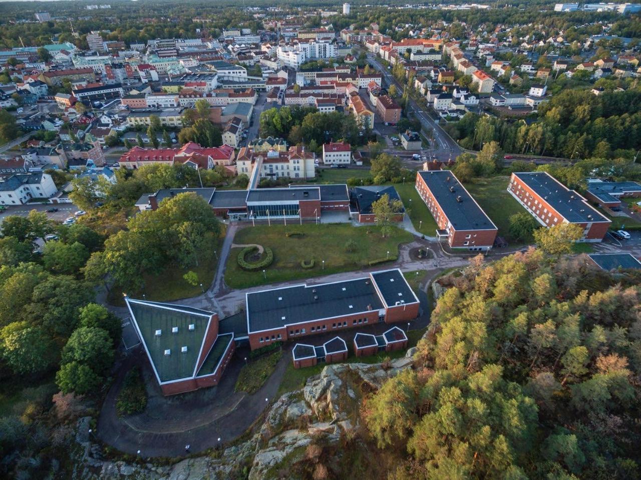 Logi Tuppen, Vandrarhem - Oskarshamns Folkhoegskola Dış mekan fotoğraf